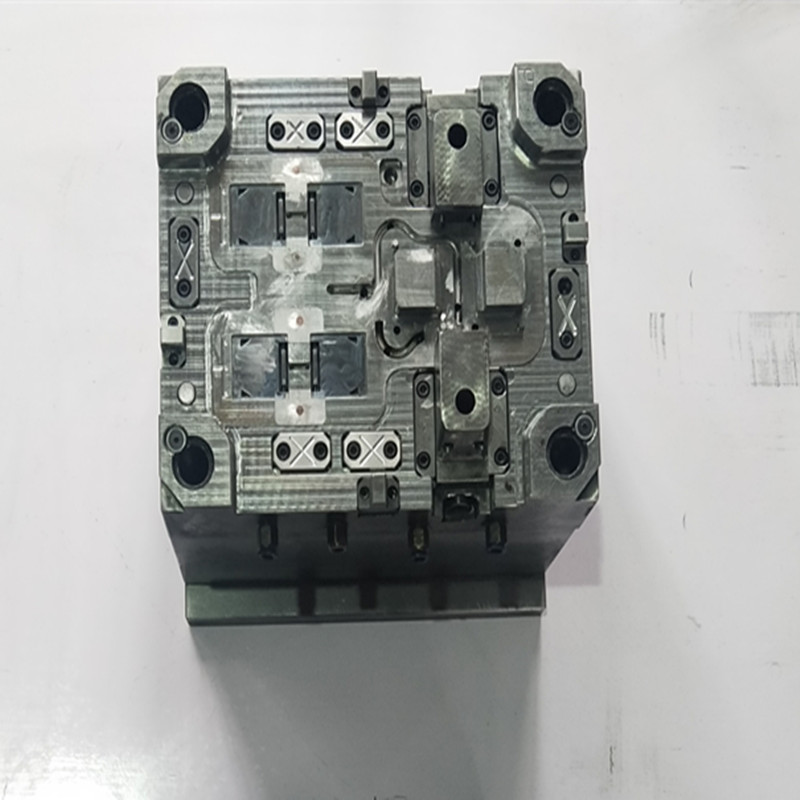 Benchmark Block penész