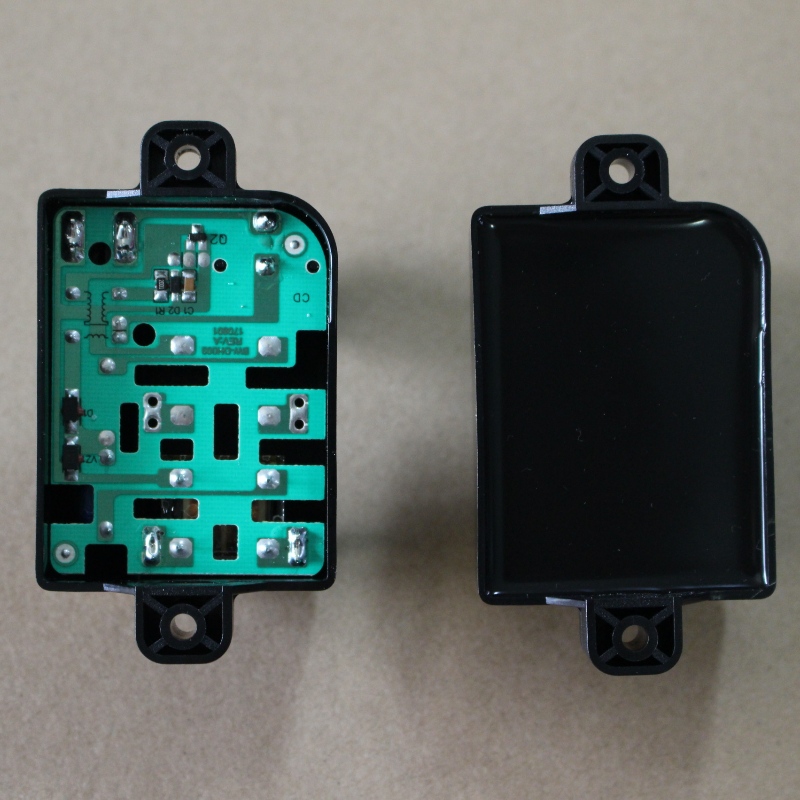 FM-500 (6) - 12 poliuretán kiömlő tömítőanyag