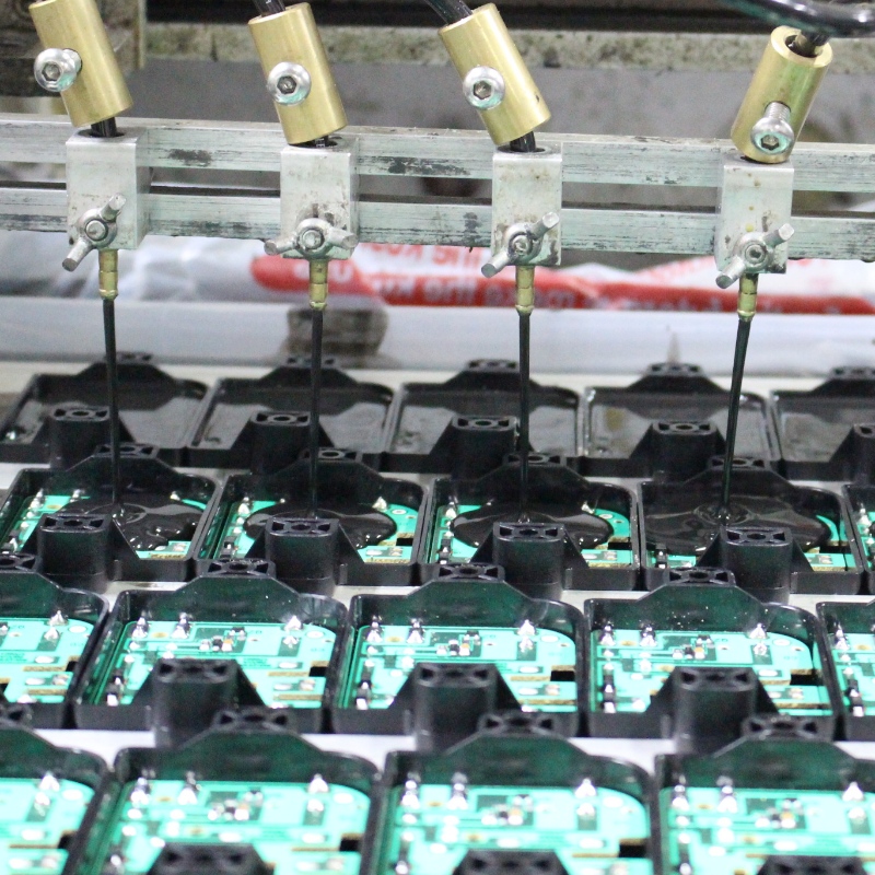 FM-500 (6) - 12 poliuretán kiömlő tömítőanyag