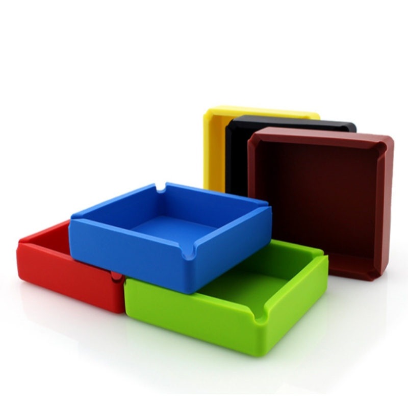 Nagy szögletes hamutartó