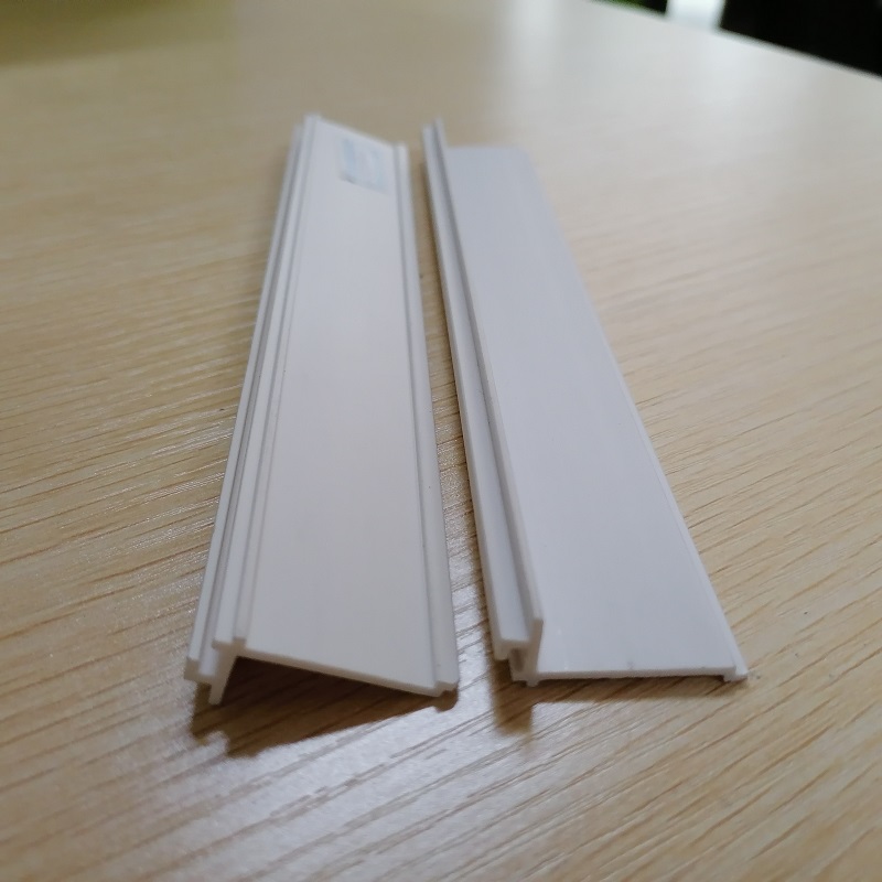 Kínai gyártó a pvc l csatornaprofilhoz pvc szalag pvc l alakú profil az épület díszítéséhez