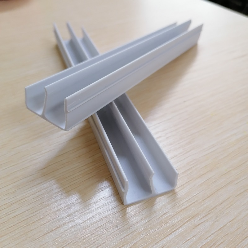 PVC E alakú profilú PVC csatorna díszítés PVC csatorna gyártó Kínában