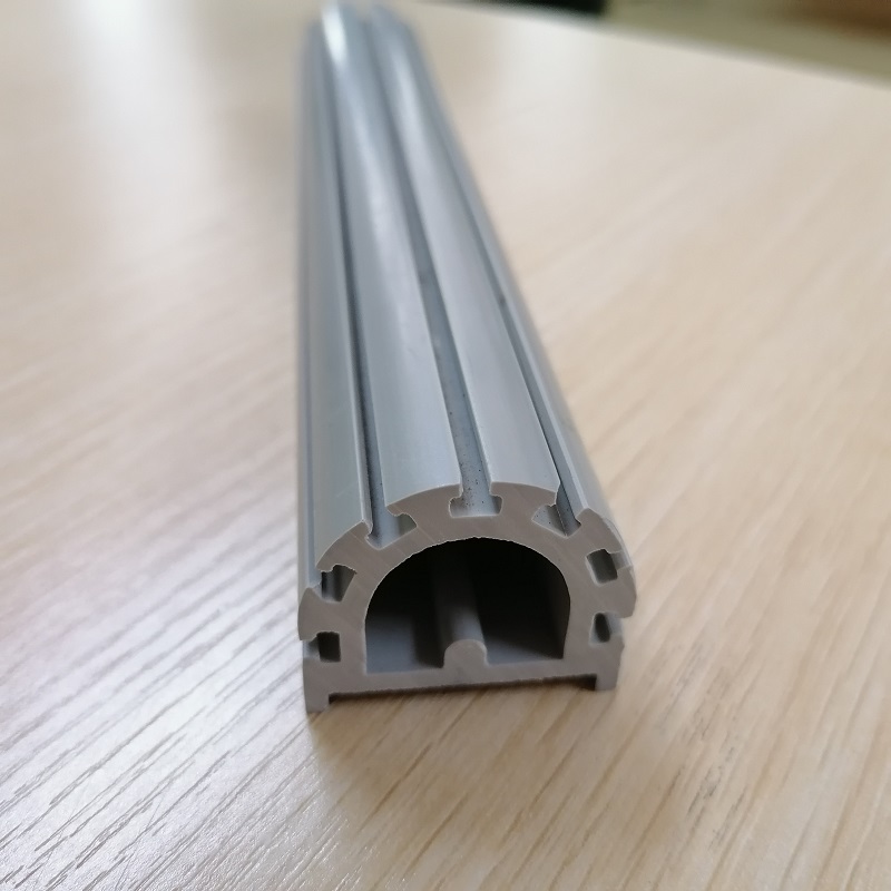 Nem szabványos, egyedi gyártású PVC profilú gyári PVC ipari profil PVC D alakú profil