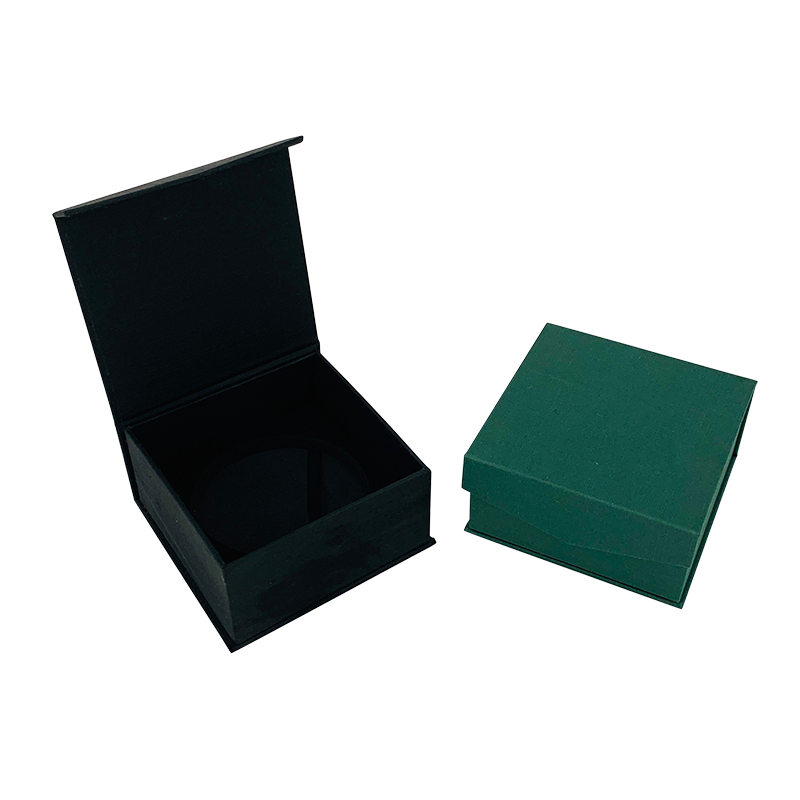 Ajándékdoboz friss házasoknak Kis papírdoboz ajándékért