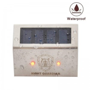 Napenergiával működő vörös szem pro LED Wolfe Predator Light