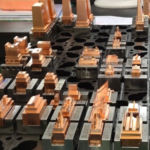 Professzionális műanyag orvosi termékek Orvosi fedél Műanyag injekciós penész készítés