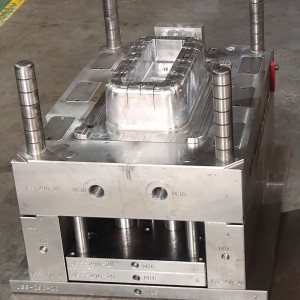 Egyedi gyártás CNC megmunkálás befecskendező fúvó szilikon présöntvény penész alkatrészek jármű penész acél