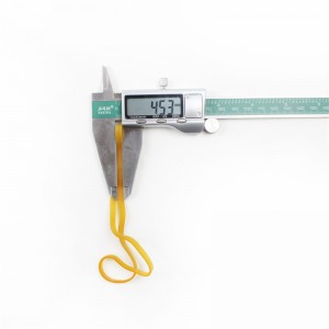 Gyárilag testre szabott, meghosszabbított és kiszélesített sárga átlátszó, magas hőmérsékletű öregedésgátló ipari gumi öv