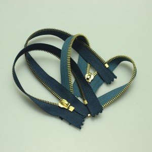 Fém sárgaréz cipzár különböző stílusokkal és méretű, fém tartozékok