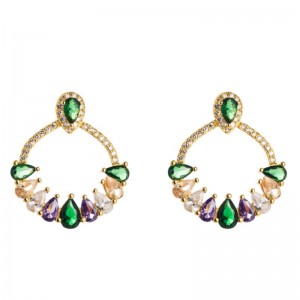 Európai és amerikai személyiség sárgaréz fülbevaló temperamentumnői fülbevaló mikro-inlaid színes cirkon fülbevaló virág alakú japán és koreai fül ékszerek