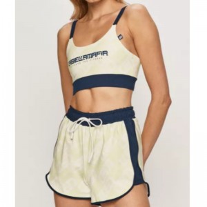 Kereknyakkivágás rugalmas sportruha