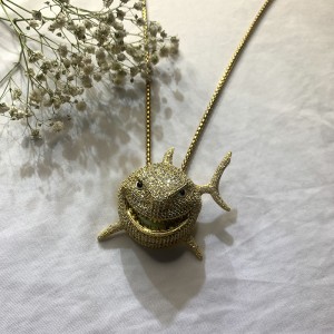 HIP HOP személyiség Zircon cápa medál