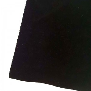 újrahasznosítja a plüss ruhát