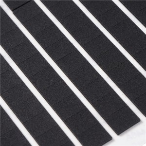 Speciális formájú poron Le-20 hab lengéscsillapítás és tömörítés fekete hab 0,5 mm-es Flame Retardant habellátás