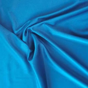 Újrahasznosított szövet poliészter