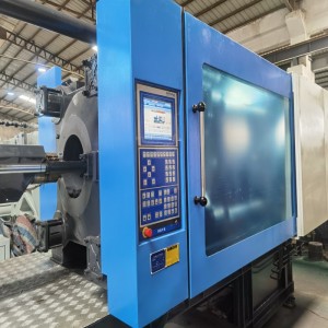 MA3800 használt műanyag fröccsöntő gép