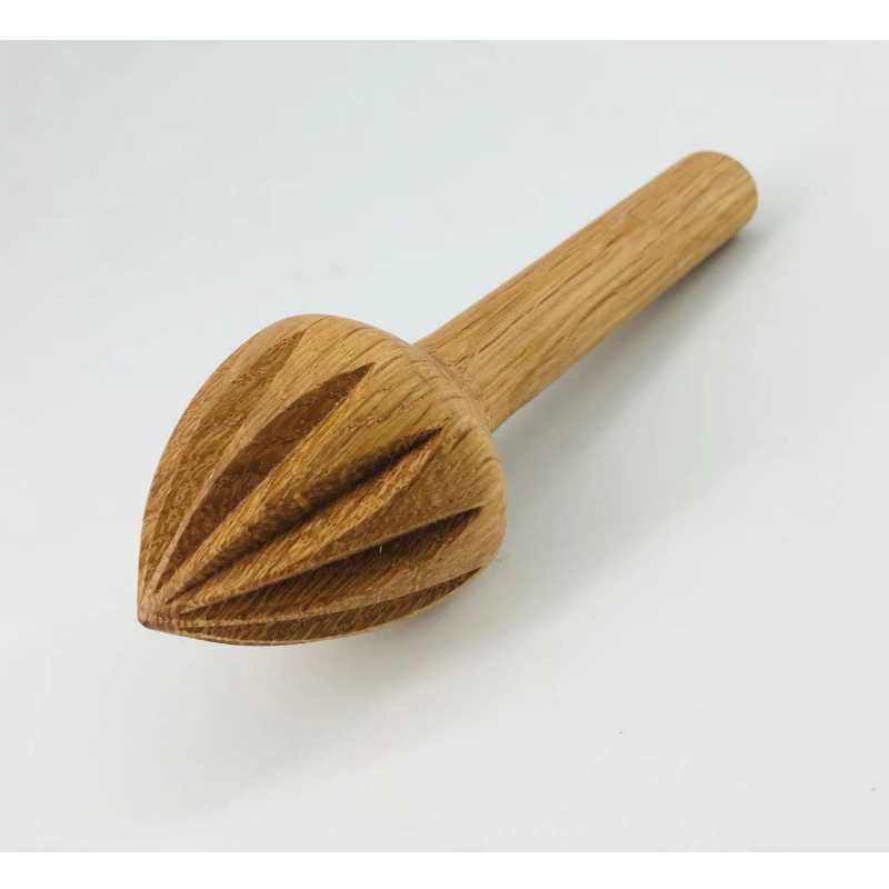 Kézzel készített természetes fából készült gyümölcsös zöldséglevő