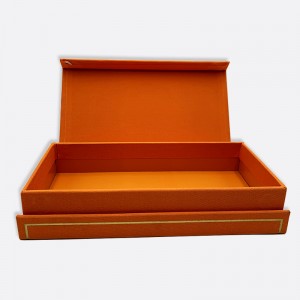 Divat high-end díszdobozban