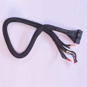 A személyi számítógép tápegység vezetékes kábelkötege