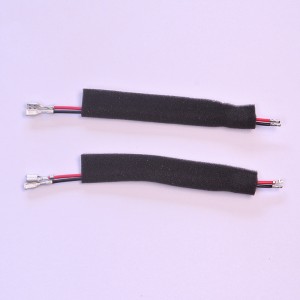 Beépített kábelköteg a hangszóró