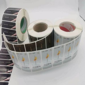 Egy címke, amely kinyomtathatja az ügyfél logóját