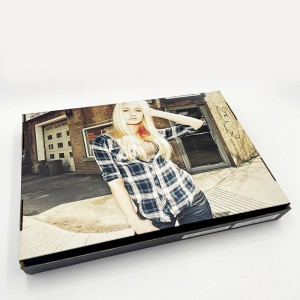 Árucsomagolási papír doboz