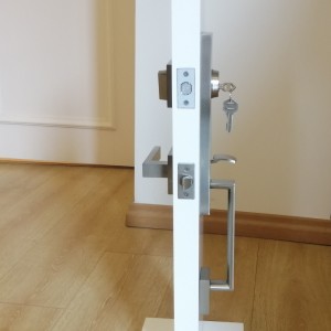 8006 Kiváló minőségű biztonság és a modern hardver bejárati ajtó kulcsfontosságú bejárati fogantyúja