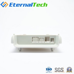 ISO tanúsítvánnyal ellátott fröccsöntő alkatrész fehér PC doboz