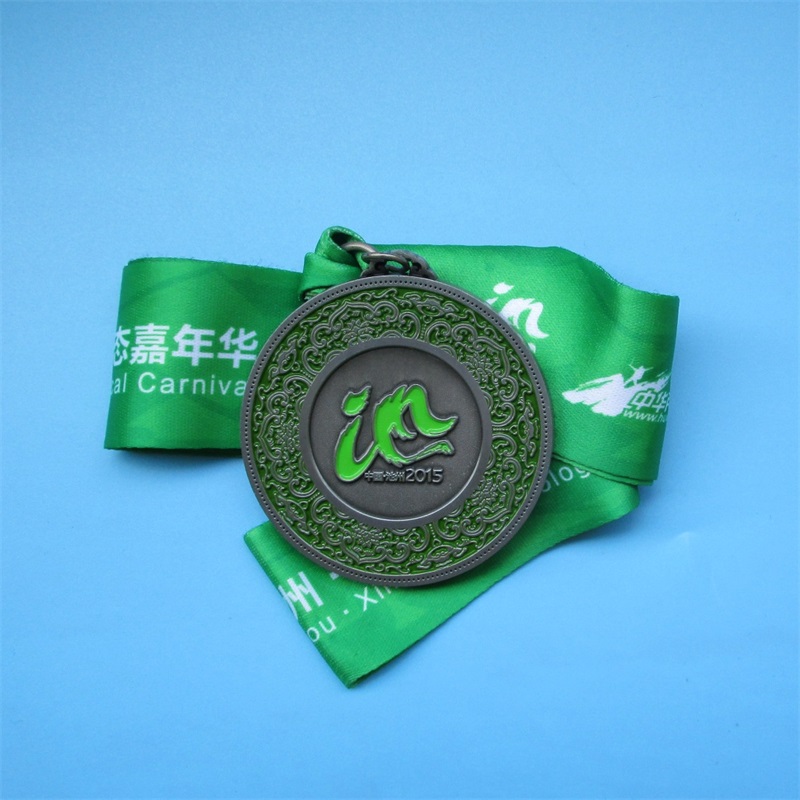 Érmek sportolnak antik fémérmek futtatása