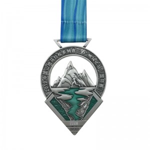 Tökéletes tervezés Antik sárgaréz arany ezüst 4D fémérmet