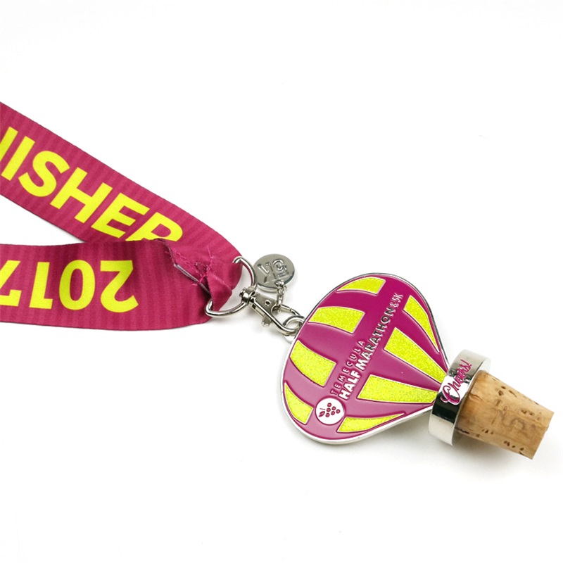 Egyéni félmaratoni érmek borosüveg dugó szőlőskert érme varázsa