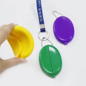 Szilikon ovális érme pénztárca érme táska, férfiak/women táskája lánccal, élelmiszer -minőségű szilikon táska, környezetbarát és vízálló