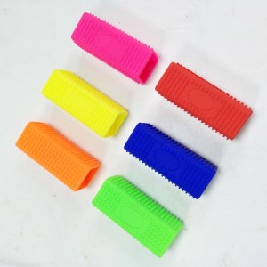 Kedvtelésből tartott kutya és macskás haj eltávolító szilikon kisállat -haj blokk henger tisztító, szőnyegkefe kutya haj kanapé üreges szilikon tisztító kefe, vízálló és tartós