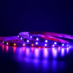 WS2811 48leds/m RGB digitális szalag