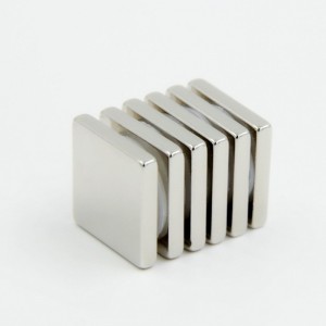 Négyszögletes mágnes