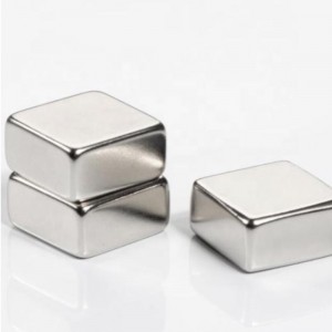 Négyszögletes mágnes