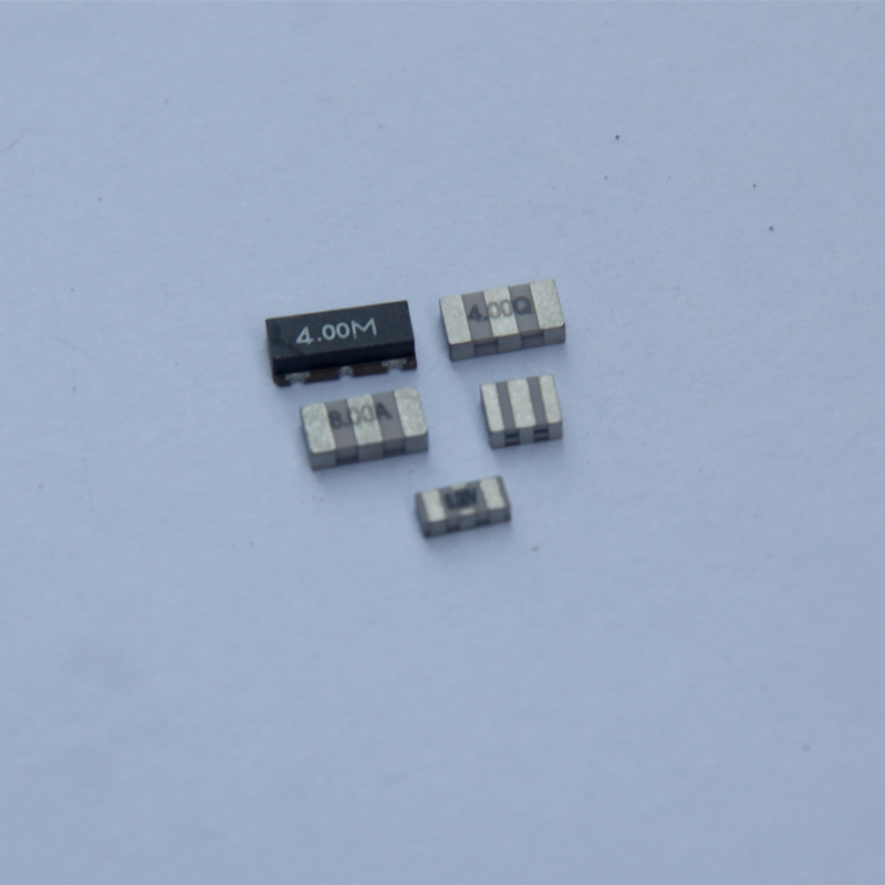 Kerámia rezonátor4.5*2.0