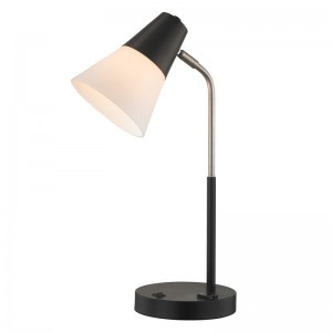 Hampton Inn szállodai asztali lámpa egy/off rocker kapcsolóval és egy kényelmes üzlet a szálloda vendégszobájában