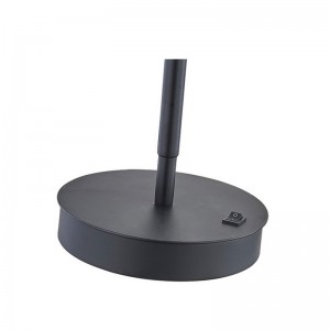 Marriott állítható LED asztali lámpa matt fekete kivitelben és a/off rocker kapcsolóval a szálloda vendégszobájában