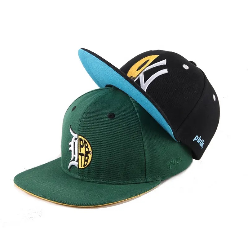 Gyárinagykereskedelmi baseball kalap Egyéni férfiak Snapback sapka 6 Panel Flat karima hímzéssel felszerelt sport sapka