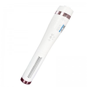 Az ország forrása a kis isten fúj fizikoterápiás eszközt,