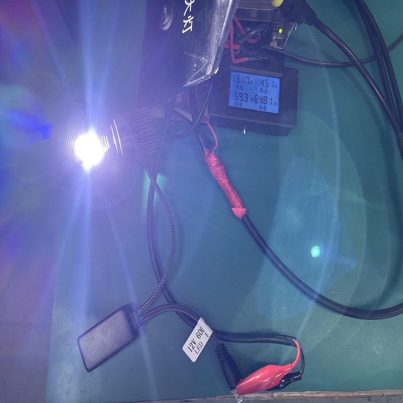 M68 LED fényszóró izzók