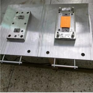 Hardver penész folytonos. Egy lyukasztó, kompozit, rajz, réz penész, tervezés és gyártás