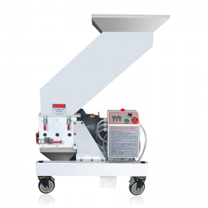 Közepes sebességű gép