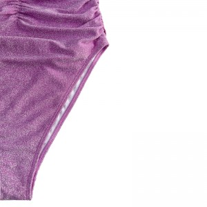 Lila ezüst pántnélküli vállnélküli vállnélküli egy darabból álló fürdőruhát