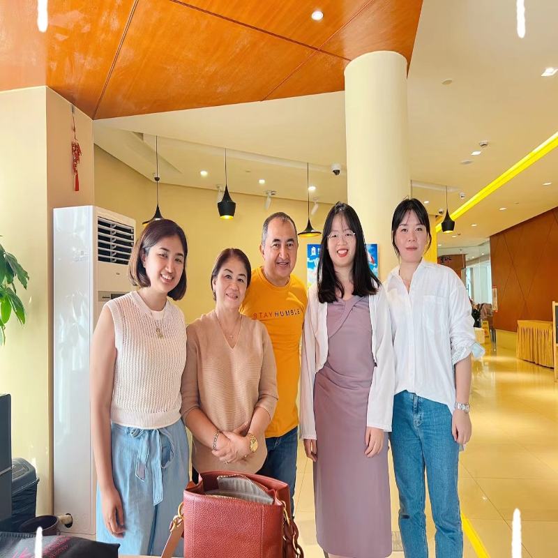 Találkozzon a Philippe ügyféllel Guanzhou -ban