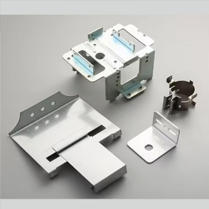 Egyedi gyártási szolgáltatás fekete porbevonat alumínium sajtolás hajlítás lyukasztás alakító alkatrészek golf tolókocsihoz