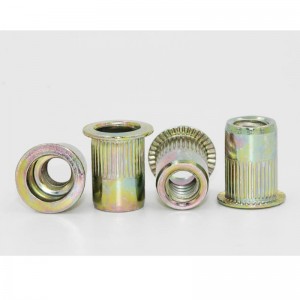 cink-színes bevonattal süllyesztett fejű szegecselt anya