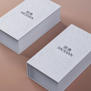 Dombornyomott Flip-Top luxus doboz