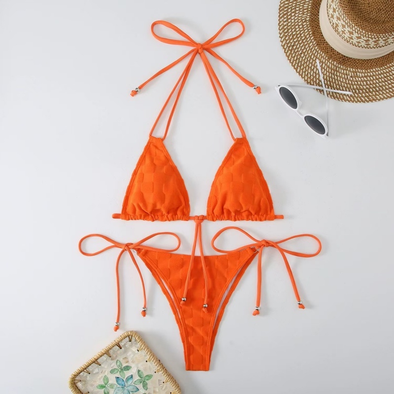 Új 2025 -es európai és amerikai-a második stílus-darab bikini fürdőruhák anők számára. Különleges anyagból készült, szilárd és több színben kapható. Háromszög alakú és szexi design 8878 ár:$79,99